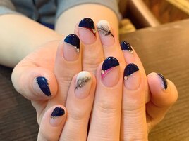 ３月　斜めフレンチネイル