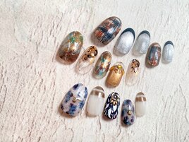 Hand.. &nbsp;glamorous