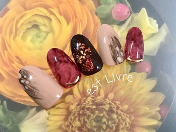 エストリブレ(estLivre)/フェザー&天然石風