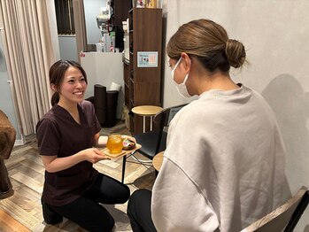 リーフ 本町店/お菓子もご用意しております♪