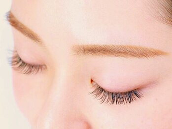 ピュアリス(Pualice)の写真/【瞳に合わせた美しい目元へ】丁寧なカウンセリングでお客様の理想のデザインをご提案◎魅せるまつ毛へ…♪