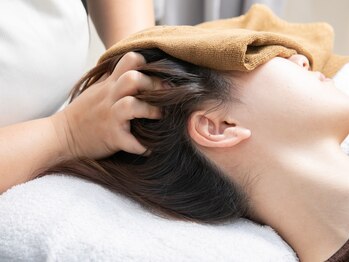 シャイニーワン 横浜(Shiny One)の写真/睡眠不足や眼の疲れ、頭痛でお悩みの方へ！ドライヘッドスパで日頃の疲れを癒します☆