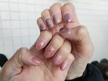 アンドダブル(and W)の雰囲気（持ち込みアート大歓迎です）