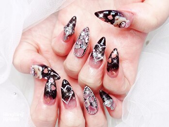 ルル 新宿店(Lulu’s)/ゴージャスデザイン