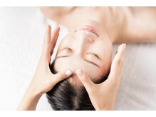 人気のヘッドマッサージでリラックス