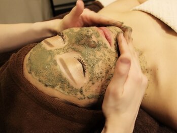 ビ ボーテ(美 Beaute)の写真/【頑固な黒ずみ諦めないで！】いちご鼻/開き毛穴改善★ファンデで隠せないプツプツ毛穴が目立つ方必見!