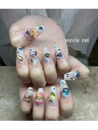 宝石ネイル