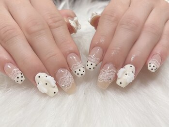 ドットガーリーネイル