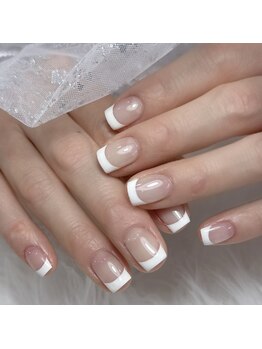 エトワ ル リアン ネイル(Et toi Le Lien nail)/王道!フレンチネイル