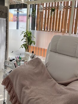 ラリューシュ(La ruche)の写真/【落ち着いた個室プライベートサロン】周りを気にせずゆったりリラックス♪通いやすく安心できる癒し空間◎