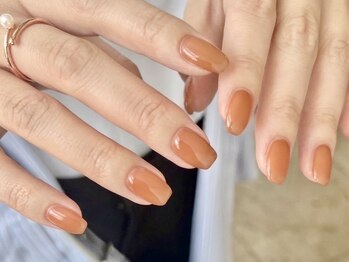 レイシア(Raysia)の写真/シンプルだからこそ差がつく上質ネイル★こだわりの弱酸性ワンカラーで健康な爪のままネイルが楽しめます♪