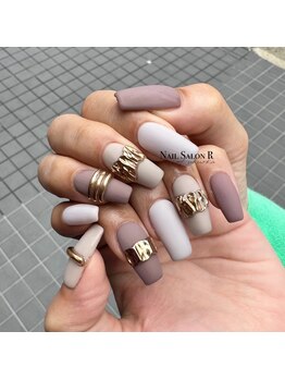 ネイルサロン R/スタイリングコース