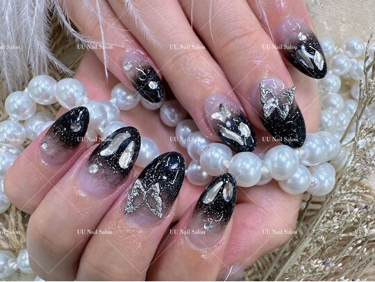 2025年冬】蝶々ネイルのネイルデザイン集｜人気順｜ホットペッパー  