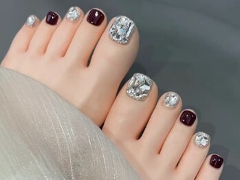 ジュナ 渋谷店(JUNA)の写真/フットネイルもお任せ♪マグネットorラメorミラーもワンカラーと同価格でケア込￥6480♪