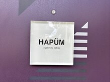 玄関ドアの看板が目印です◎