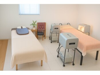 サンライトまほろば/清潔で、居心地のいい施術ルーム