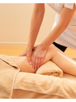 ローズカレス(Rose’s Caress)/リンパマッサージ/フェムケア