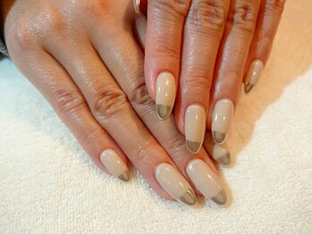 スパフーラ(Spa HULA)/ミラーフレンチネイル