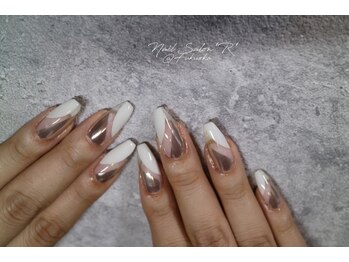 ネイルサロン R/スタイリングコース 8030円