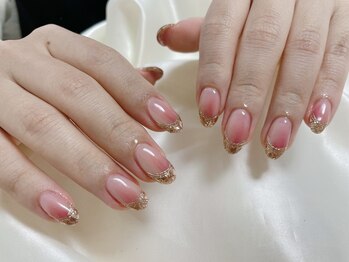 モグネイル(Mogunail)/桃ガラスフレンチネイル