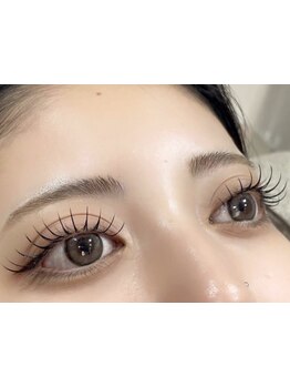 ナチュラル上品な目元にしたい