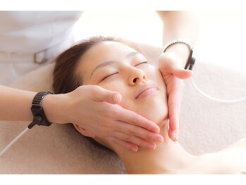 メディカルフェイシャルエステティック サロン ド ヴェリテ(VERITE)/リメイクハンド