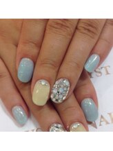 クリスタルネイル ボンベルタ橘店(CRYSTAL NAIL)/ストーン埋め尽くしネイル