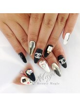 ネイルサロン ビューティーマジック 川口店/ ブラック＆ホワイトネイル