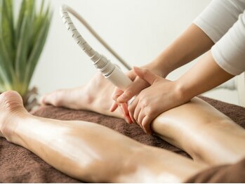 ハッテンビューティーパーク 神戸店(Hatten Beauty Park 810)の写真/夢のMeltyFat施術！頑固な脂肪にスリムムーヴ、スッキリハイパーナイフ痩身で理想のボディへ☆