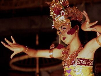 アジアンリラクゼーション ヴィラ 福岡東店(asian relaxation villa)/バリ島；バリ舞踊