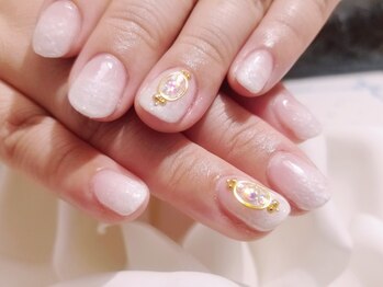 キープ ネイルサロン(KEEP)/白のグラデーション