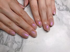黄金比率のフレンチネイル