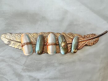 ラウレアルア(Laure’a lua)/