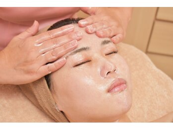 メディカルサロン フィオレ(fiore)/【美容液導入】フェイシャル