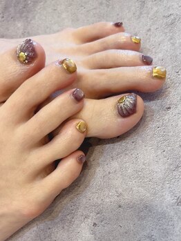 秋カラーと海アートの融合!