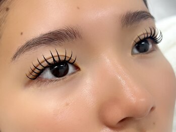 シャルム(Charme)の写真/【初回1,000円OFF★】スピード×高技術◎理想の目元を叶えるためにカウンセリングを重視♪デザインも多数!