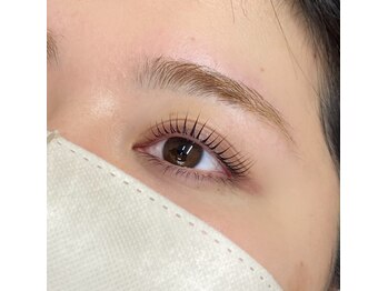 ロコラッシュ 新宿東口店/まつげパーマ/パリジェンヌ