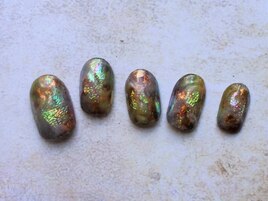 オーロラの光が垣間見えるDesign