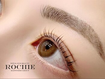 アイビューティー ロキエ 天王寺店(ROCHIE)の写真/《結果重視の実力派サロン》美しい仕上がりと持続力で自信のある目元へ★まつ毛とアイブロウのSETも人気◎