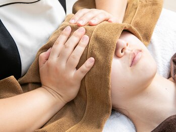 シャイニーワン 横浜(Shiny One)の写真/日々の溜まった疲れをスッキリ解消◎デスクワークやスマホの使用で肩凝りや眼精疲労でお悩みの方必見です！