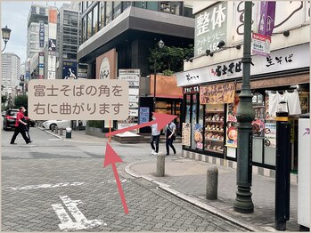 クリード(CLEAD)/赤坂見附駅からの道順5