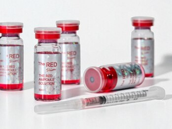 マドカ(MADOKA)の写真/【レモンボトル進化版】目の下のたるみにもアプローチ可能！美肌成分もプラス！小顔＆美肌も同時に叶う♪