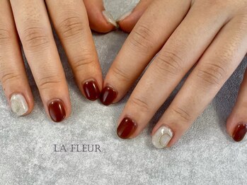 ラ フルール(La Fleur)/ニュアンスネイル