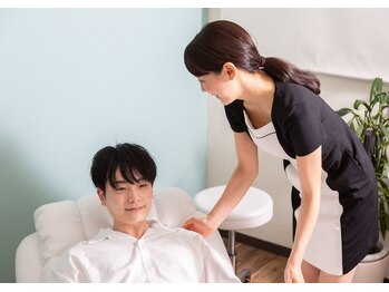 ヒゲマスター 小田原店/施術風景