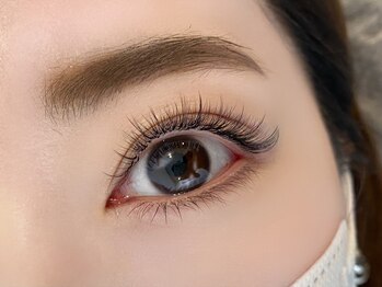 トレア(TREA)の写真/【最新LEDマツエク】サウナや運動など汗をかく方もモチ◎自まつ毛風仕上げの《LEDマツエク120本初回¥7500》