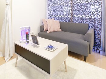 プラスチャーム(+charm)/★待合室★