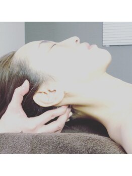 イデアール(Ideal)の写真/日々の疲れを癒すヘッドスパ体験!眼精疲労もスッキリ、お顔のリフトアップも目指せます☆