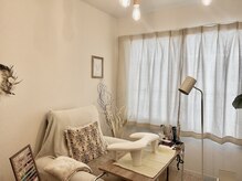 フロム トゥ(from to)の雰囲気（#ネイル#フィルイン#ニュアンス#持ち込み#ジェルネイル#白石）