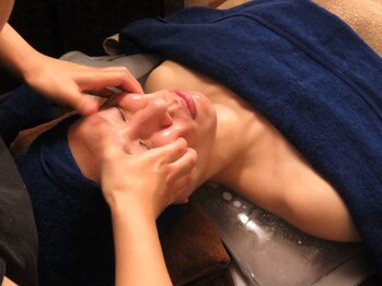 リラスパ 長崎(Liras spa)/小顔リンパでツボ刺激♪