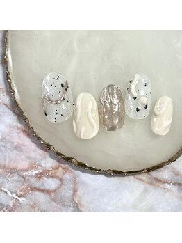 おまかせニュアンスネイルコース